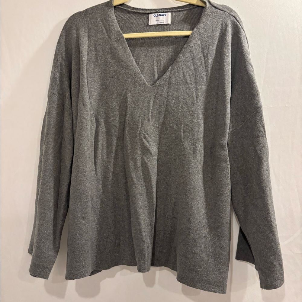 Gray V-Neck Bell sleeved sweater